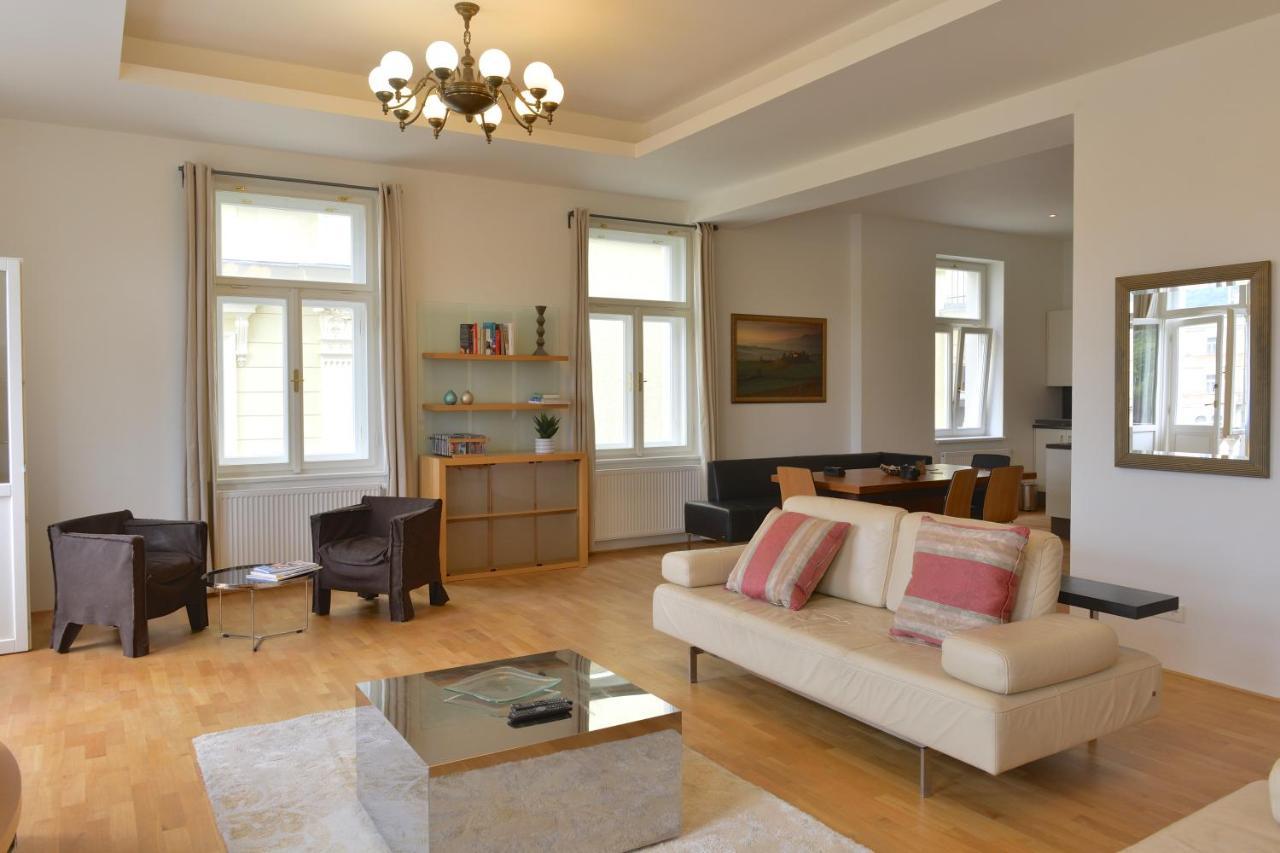 Kolonada Luxury 3 Bedroom Apartment Manes Mariánské Lázně Exterior foto